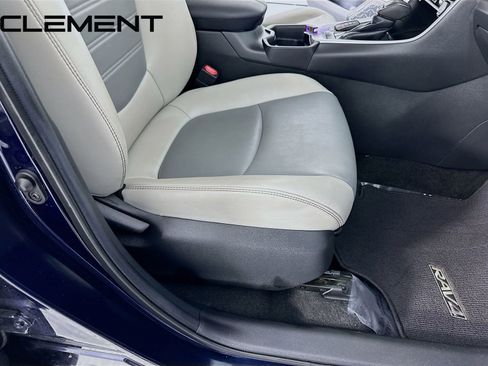 Used 2020 Toyota RAV4 XLE Premium image 33