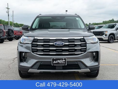 Used 2025 Ford Explorer Active w/ Active Comfort Package AWD/4WD image 9