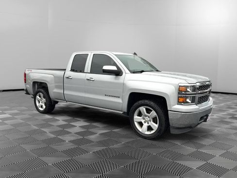 Used 2015 Chevrolet Silverado 1500 LS image 2