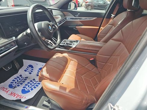 Used 2023 BMW 740i RWD image 6