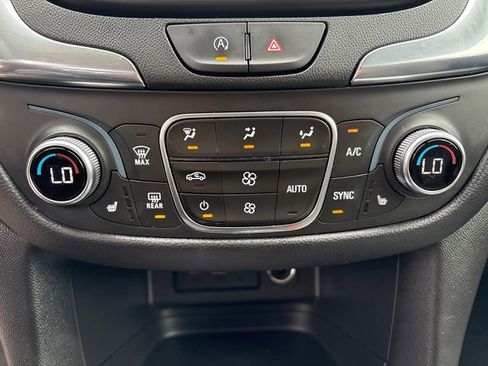 Used 2023 Chevrolet Equinox LT image 26