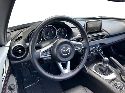 Used 2016 MAZDA MX-5 Miata Grand Touring image 13