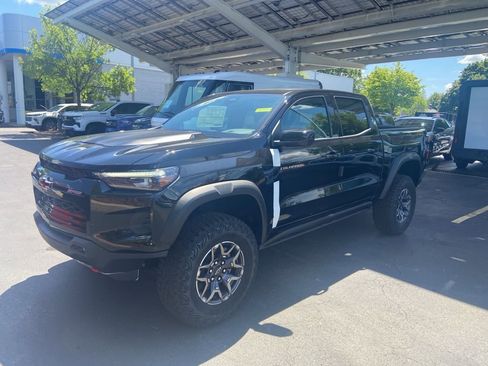 New 2025 Chevrolet Colorado ZR2 w/ Technology Package image 2