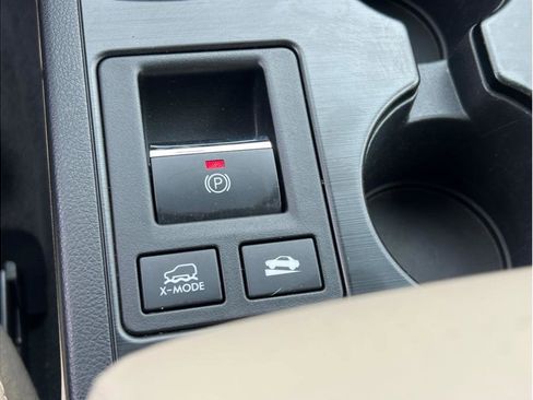 Used 2017 Subaru Outback 2.5i Limited image 16