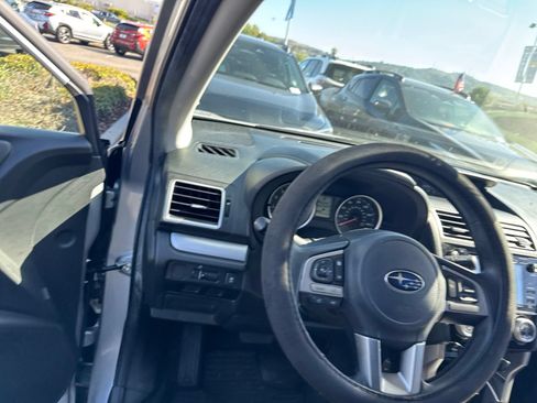 Used 2017 Subaru Forester 2.5i Premium w/ All-Weather Package AWD/4WD image 3