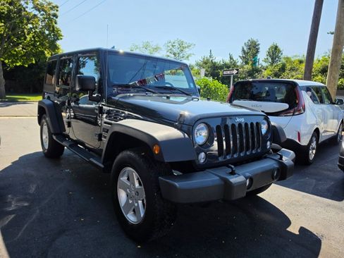 Used 2017 Jeep Wrangler Unlimited Sport w/ Quick Order Package 24S AWD/4WD image 4