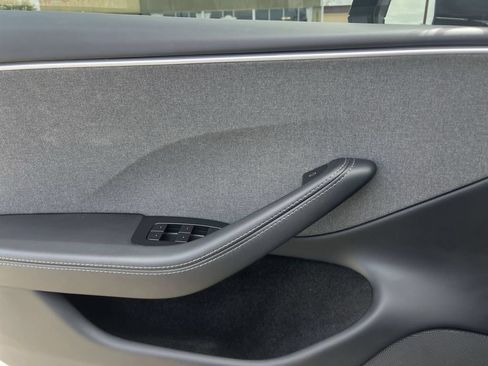 Used 2025 Tesla Model 3 Long Range RWD image 21
