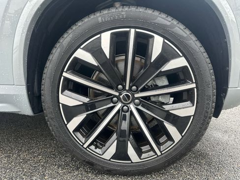 Used 2026 Volvo XC90 B6 Plus w/ Protection Package Premier AWD/4WD image 5