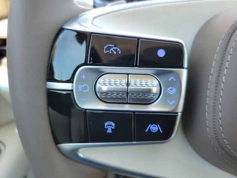 Used 2025 Genesis G90 3.5T AWD/4WD image 28