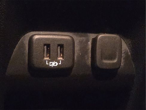 Used 2020 Chevrolet Colorado LT image 15