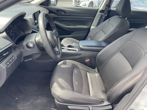 Used 2024 Nissan Altima 2.5 S image 5