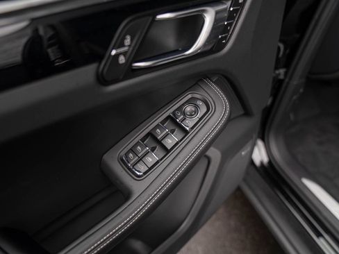 New 2026 Porsche Macan S AWD/4WD image 25