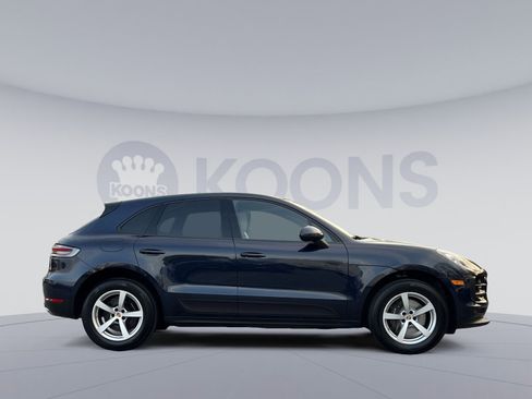 Used 2021 Porsche Macan w/ Premium Package image 7