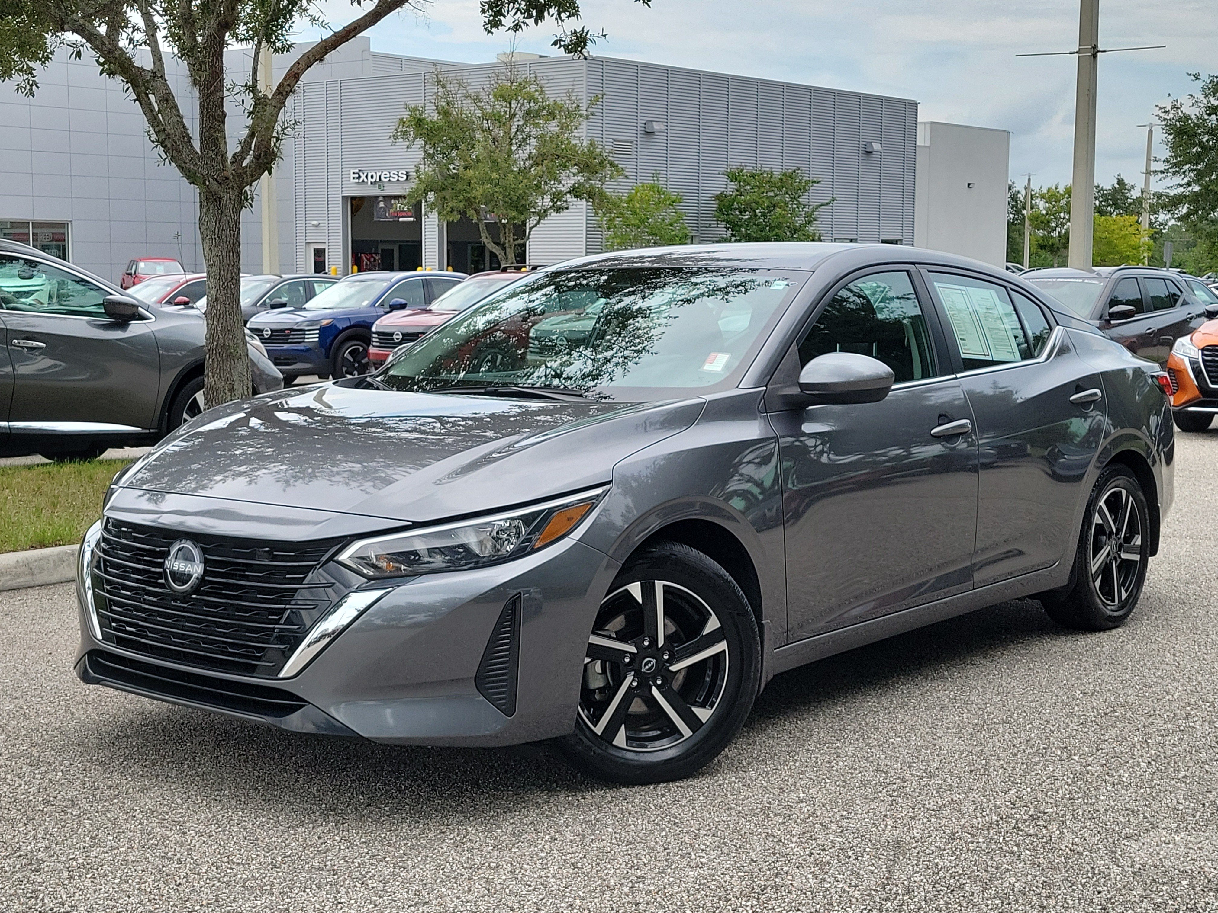 Certified 2025 Nissan Sentra SV FWD image 33