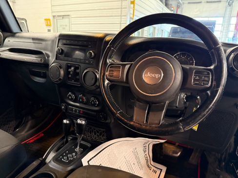 Used 2016 Jeep Wrangler Unlimited Sport AWD/4WD image 15