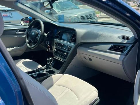 Used 2017 Hyundai Sonata SE FWD image 30