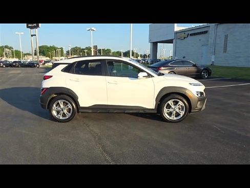 Used 2023 Hyundai Kona SEL w/ Convenience Package image 9