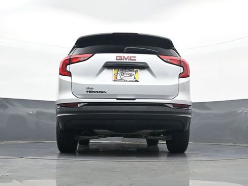 Used 2021 GMC Terrain SLE w/ Driver Convenience Package FWD image 26