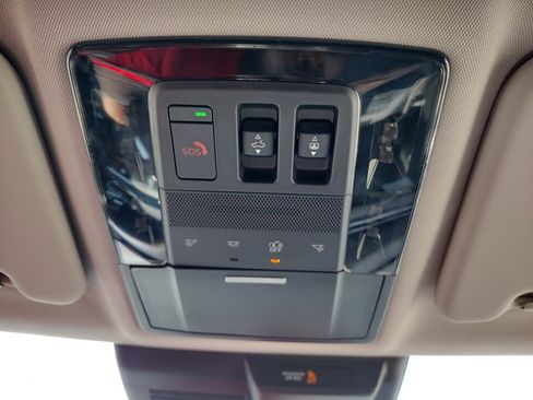 New 2025 Mitsubishi Outlander SE image 22