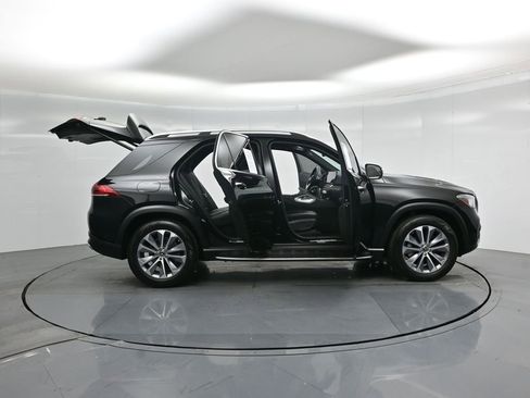 Used 2023 Mercedes-Benz GLE 350 4MATIC w/ Premium Package image 4