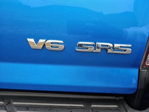 Used 2011 Toyota Tacoma 4x4 Access Cab V6 w/ SR5 Pkg #2 image 6