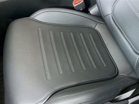 Certified 2024 Mercedes-Benz C 300 4MATIC Sedan image 25