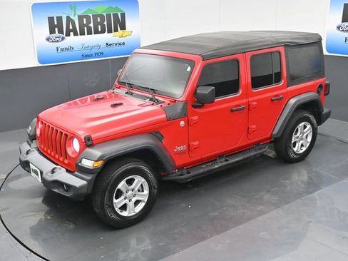 Used 2018 Jeep Wrangler Unlimited Sport S AWD/4WD image 23