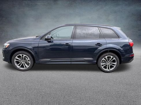 Used 2025 Audi Q7 2.0T Premium w/ Convenience Plus Package AWD/4WD image 2