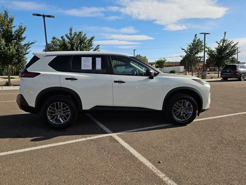 Used 2023 Nissan Rogue S AWD/4WD image 4