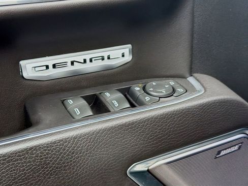 Used 2022 GMC Sierra 1500 Denali AWD/4WD image 21