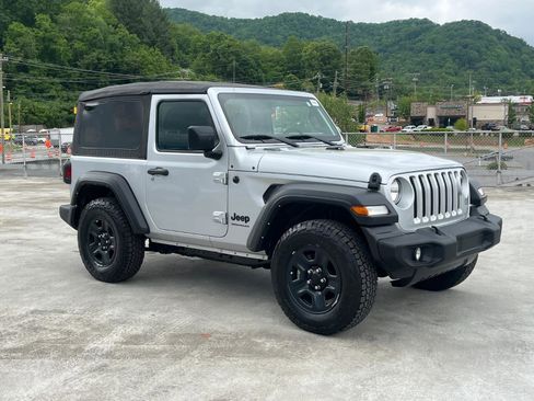 Used 2022 Jeep Wrangler Sport AWD/4WD image 1