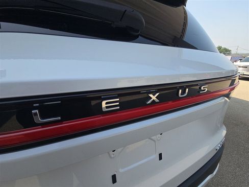 Used 2024 Lexus TX 350 AWD image 32