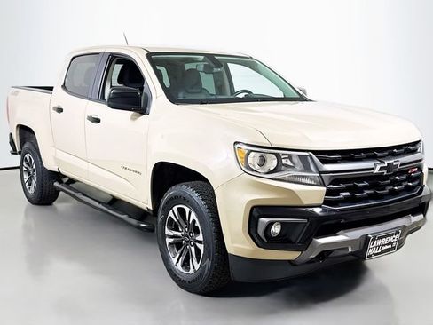 Used 2021 Chevrolet Colorado Z71 RWD image 3