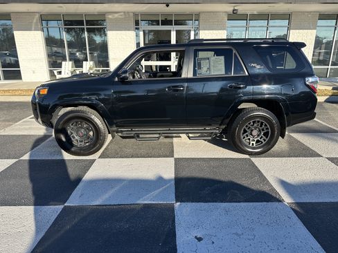Used 2021 Toyota 4Runner TRD Off-Road Premium image 1