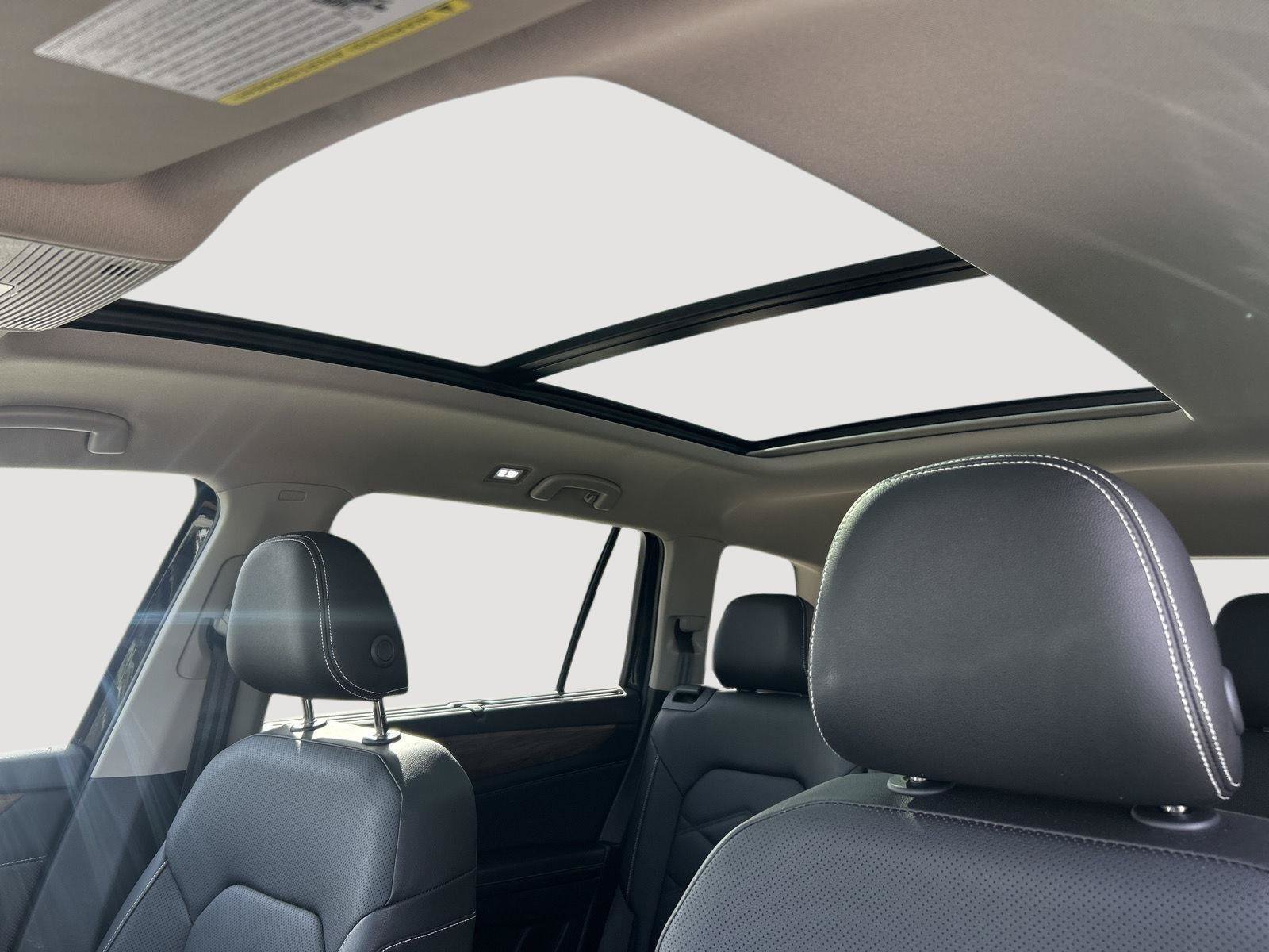 Used 2026 Volkswagen Atlas SE w/ Panoramic Sunroof Package AWD/4WD image 21