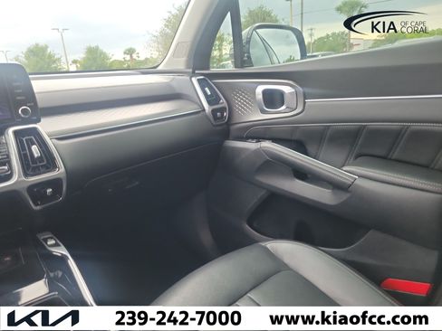 Certified 2021 Kia Sorento SX AWD/4WD image 17