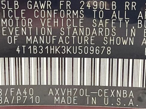 Used 2019 Toyota Camry LE w/ Sunroof Package image 33