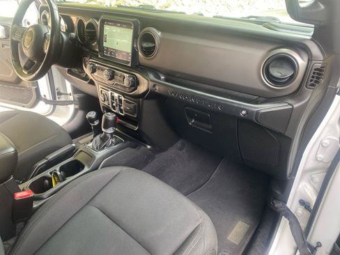 Used 2021 Jeep Wrangler Unlimited Sport w/ Sun And Sound Package AWD/4WD image 26
