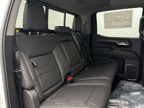 New 2026 GMC Sierra 1500 SLT w/ SLT Premium Package image 38
