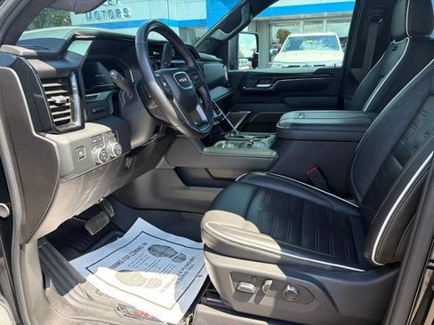Used 2024 GMC Sierra 2500 AT4X AWD/4WD image 15