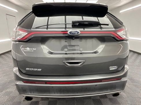 Used 2018 Ford Edge SEL image 16