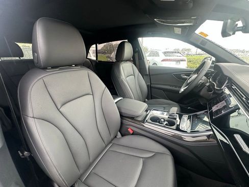 New 2025 Audi Q8 Premium Plus image 28