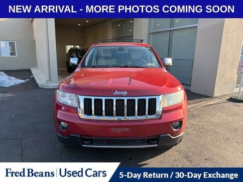 Used 2011 Jeep Grand Cherokee Limited w/ Trailer Tow Group image 2