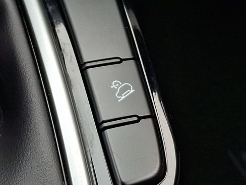 Used 2022 Kia Seltos S FWD image 26