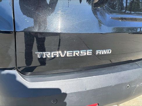 Used 2020 Chevrolet Traverse LT AWD/4WD image 9