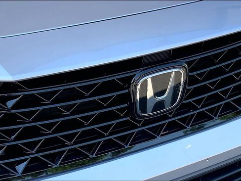 Used 2024 Honda Accord EX image 32