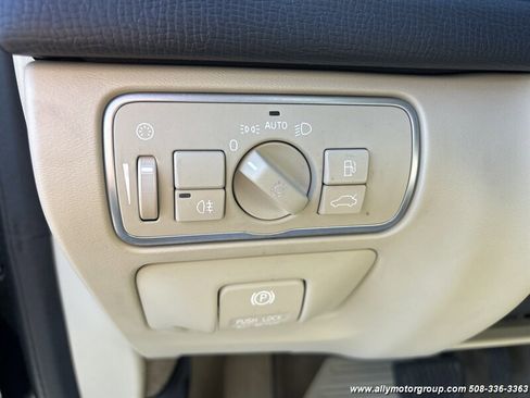 Used 2015 Volvo XC60 T6 image 22