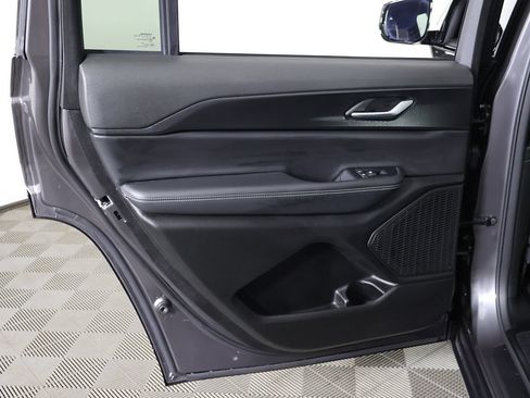 Used 2023 Jeep Grand Cherokee L Laredo AWD/4WD image 26