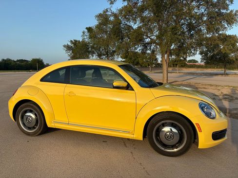 Used 2012 Volkswagen Beetle 2.5 FWD image 55
