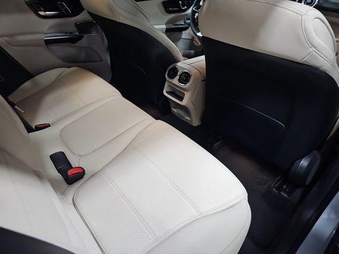 New 2026 Mercedes-Benz GLC 300 image 11